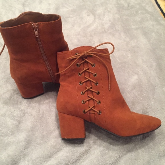BAMBOO Shoes - New bamboo booties size 8